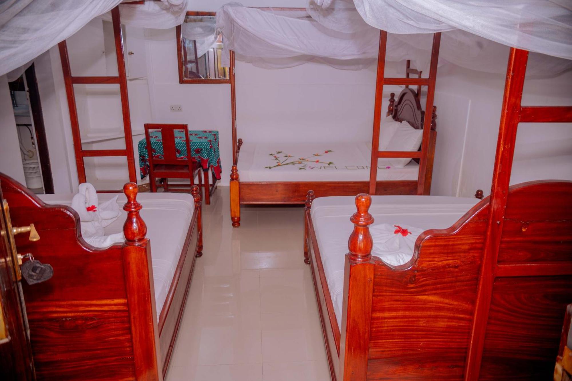 Baraka Beach Bungalows Nungwi Esterno foto