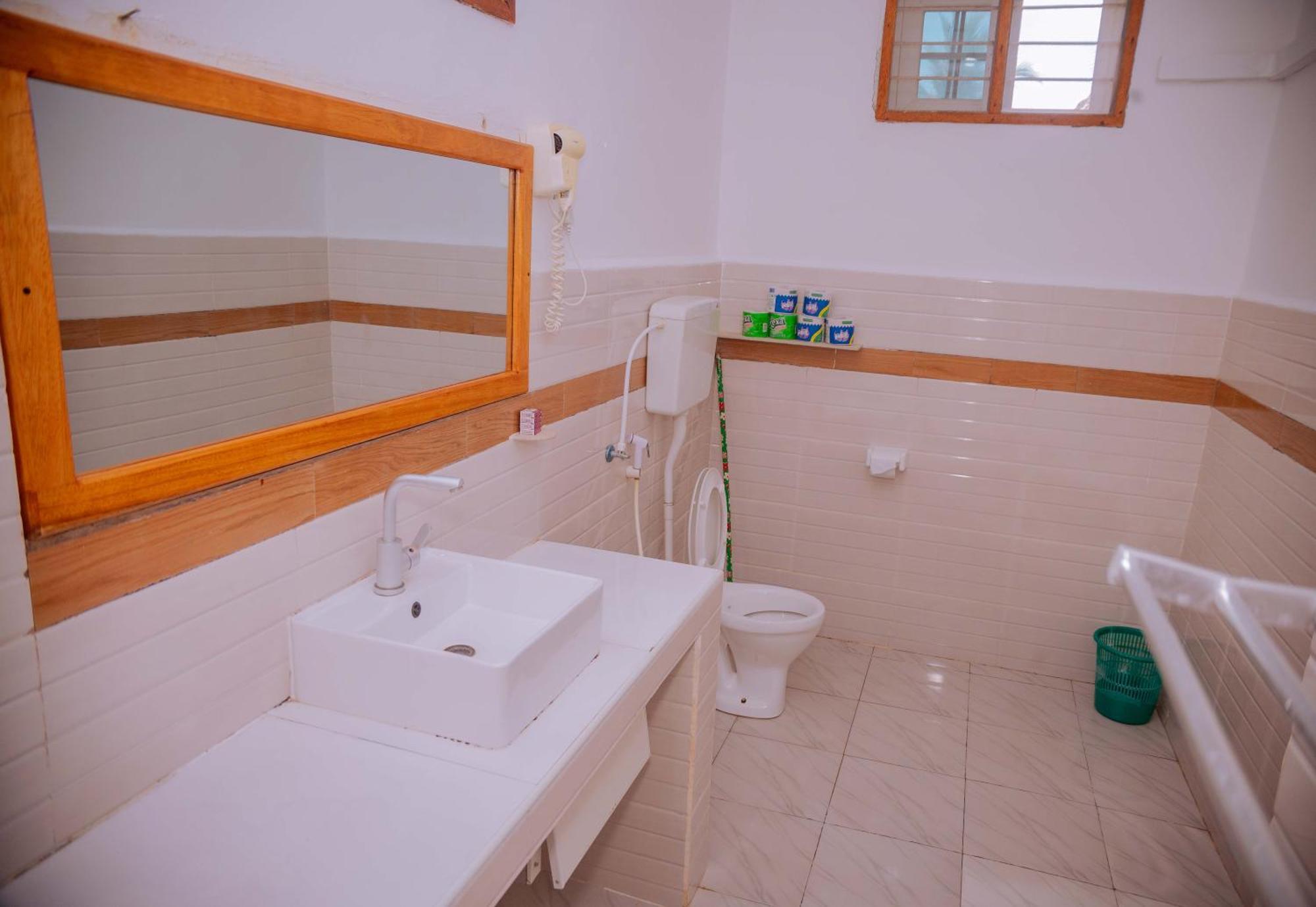 Baraka Beach Bungalows Nungwi Esterno foto